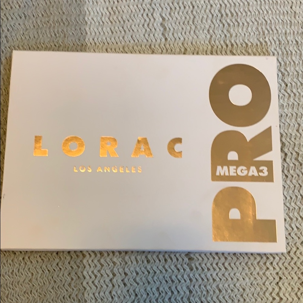 Lorac Mega Pro 3 Eyeshadow Palette